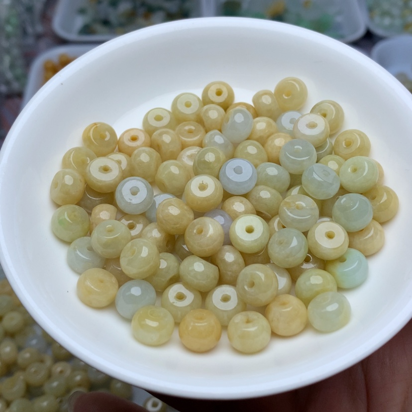 【闪购商品】翡翠手链未镶嵌卡5.5乘8.8冰黄算盘珠33颗