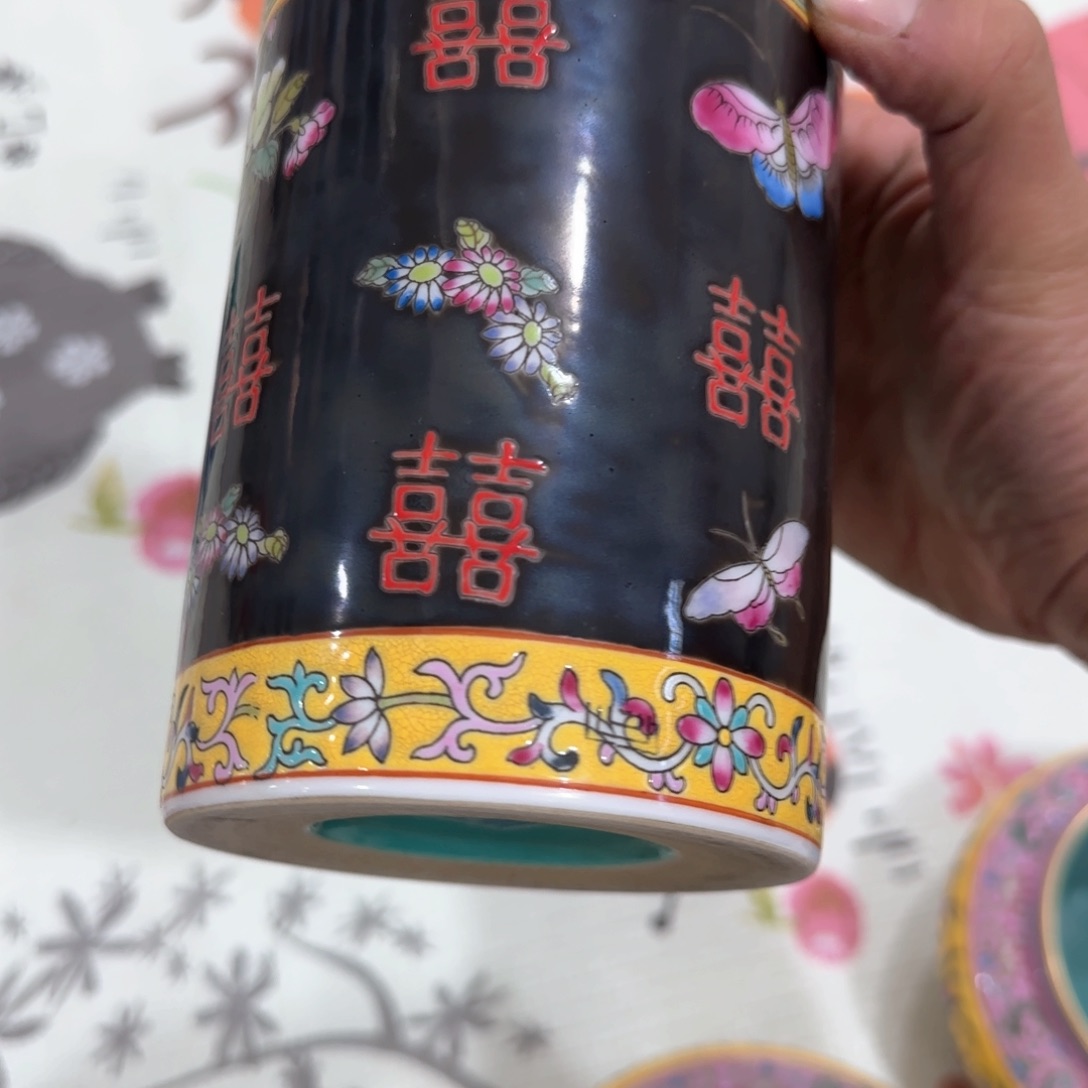 瓷片瓷器等艺术家都十分喜欢