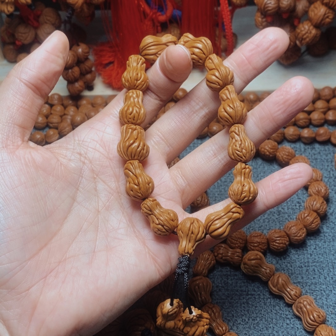 一***你吊坠桃核桃枭手持1