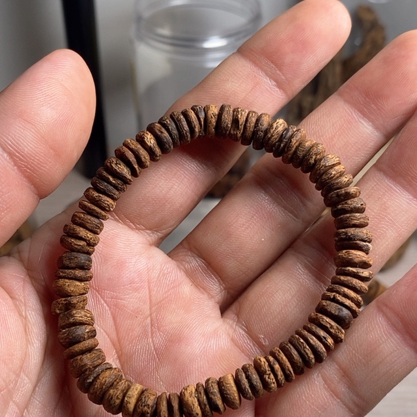【闪购商品】沉香手串用****2越南红土手串4.19