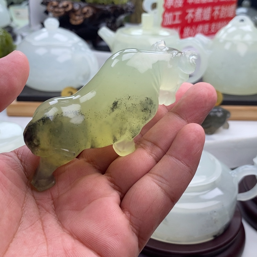 第***象未镶嵌岫玉四大名玉手把件
