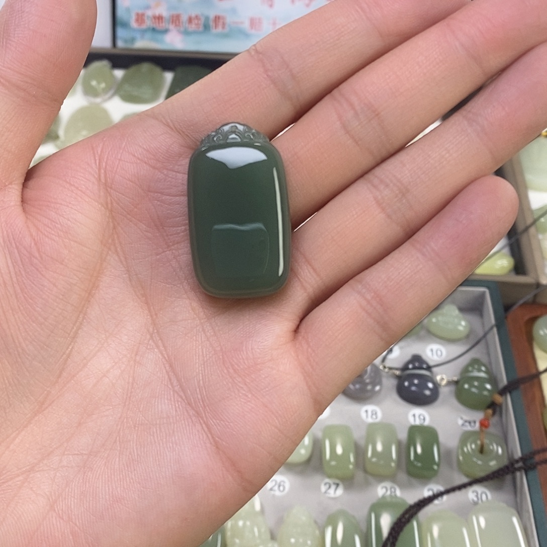 暖***调和田玉未镶嵌手链