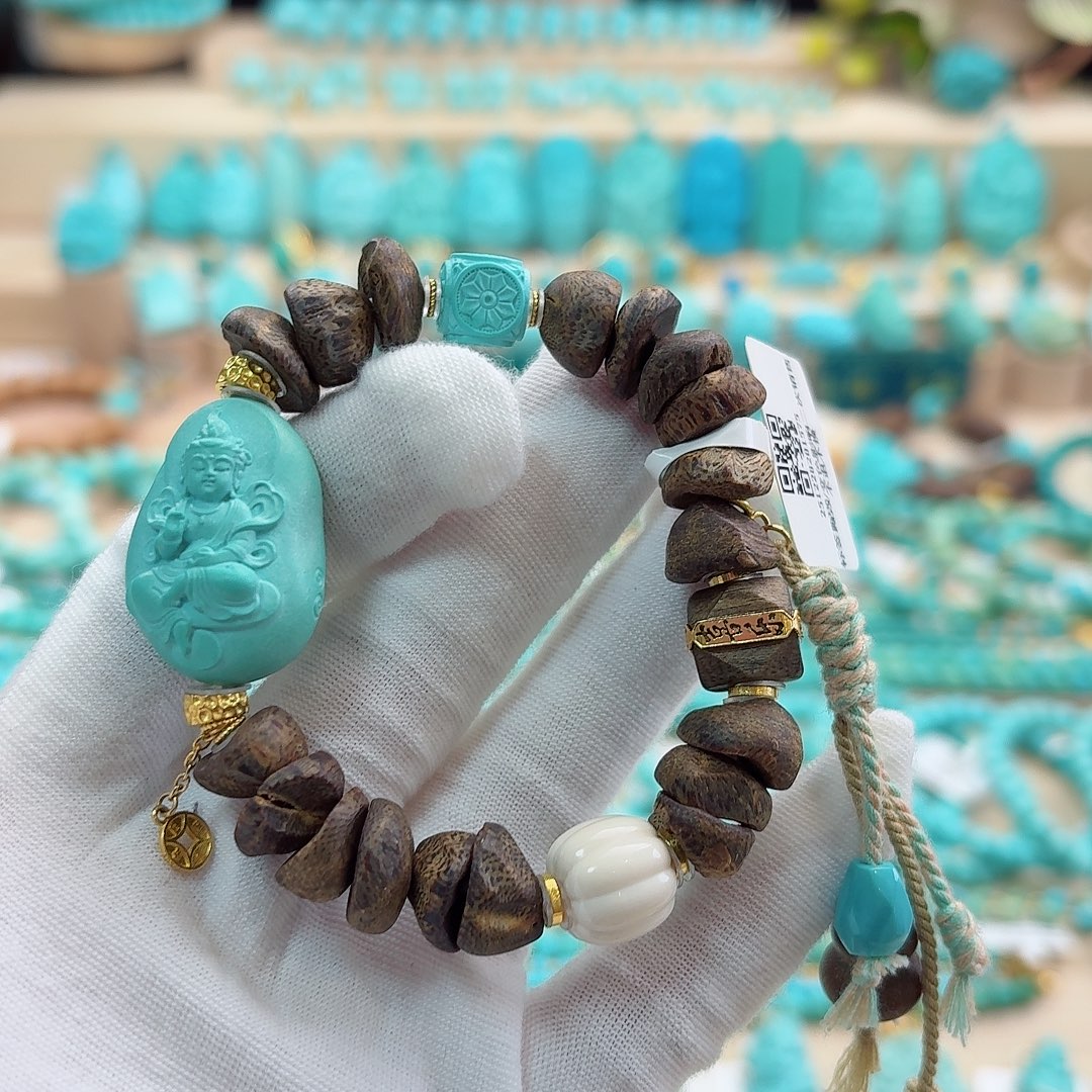 绿松石18K金镶嵌珠宝奇石