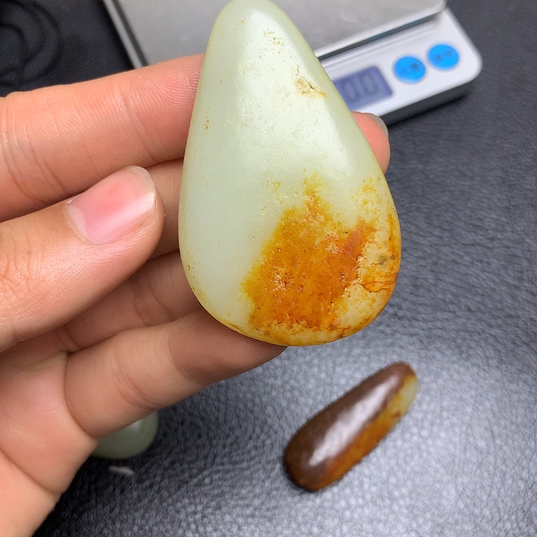 和田玉（糖玉）未镶嵌挂件