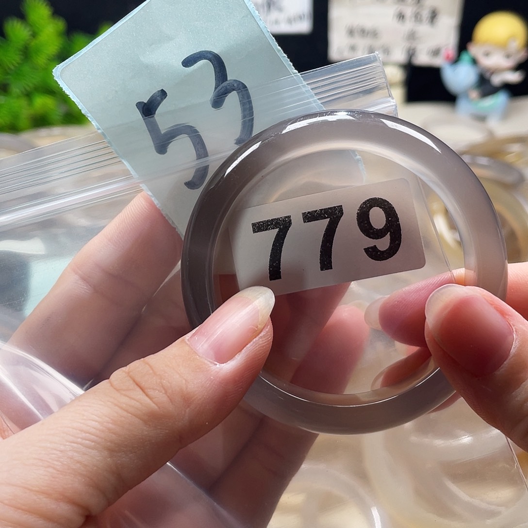 玛瑙/玉髓未镶嵌手镯（圆镯）