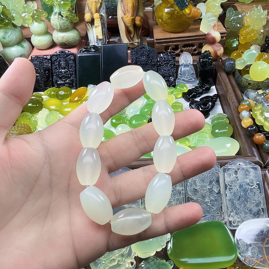 岫玉未镶嵌吊坠(不含链)