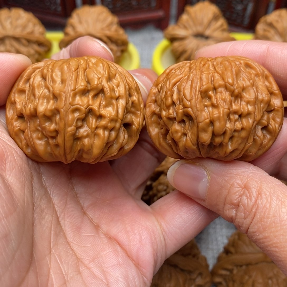 文玩核桃把件毕业山地正磨42尺