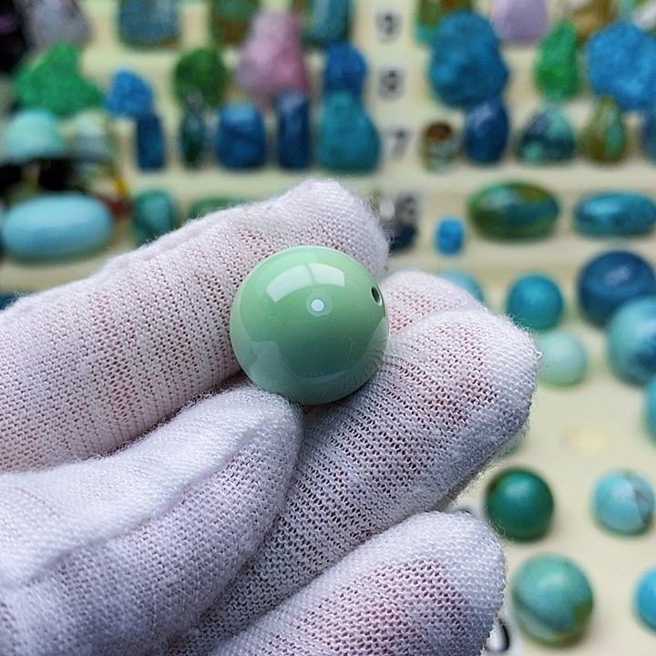 绿松石配饰未镶嵌