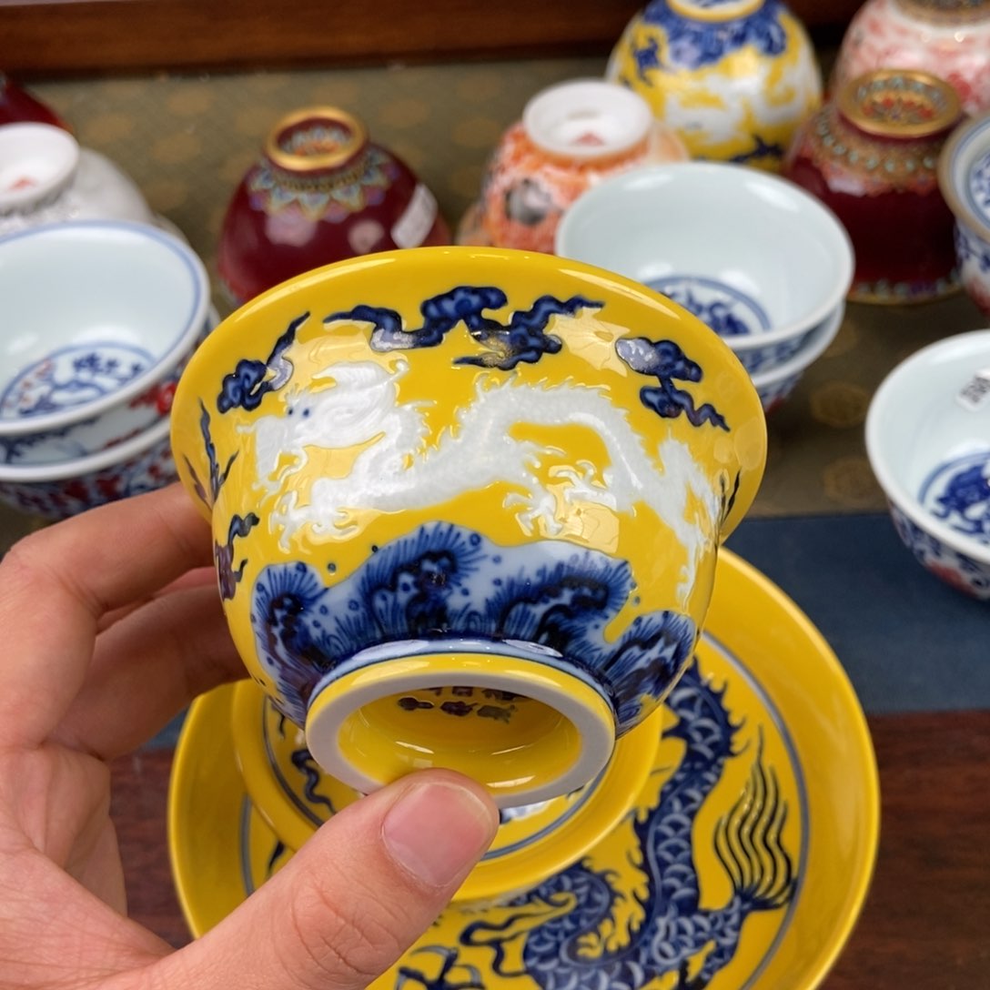 陶瓷艺术家的作品是一种