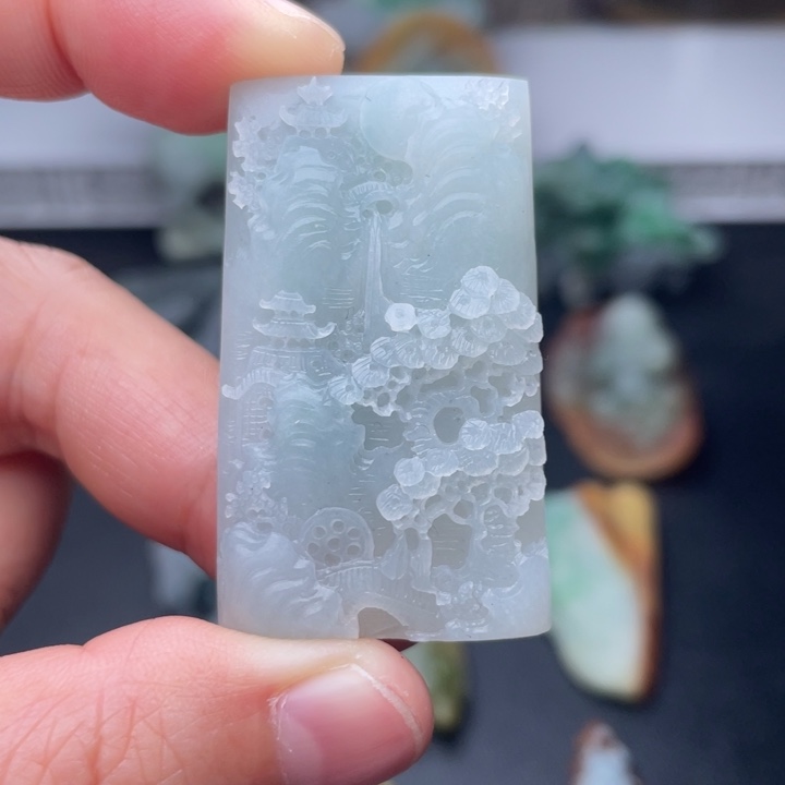 定制翡翠未镶嵌毛货精雕山水牌