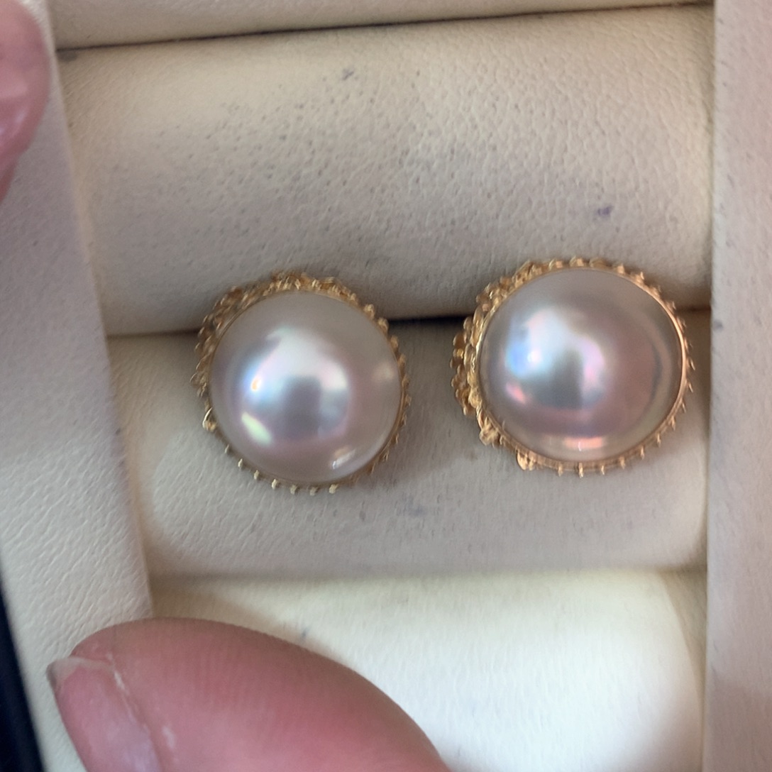 拼合珍珠（马贝珠）耳饰18K金镶嵌