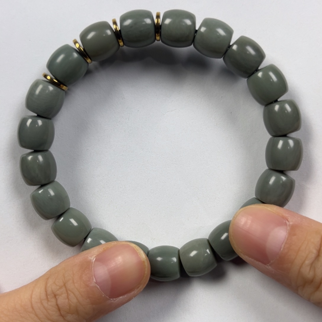 和田玉手链未镶嵌卡10直切