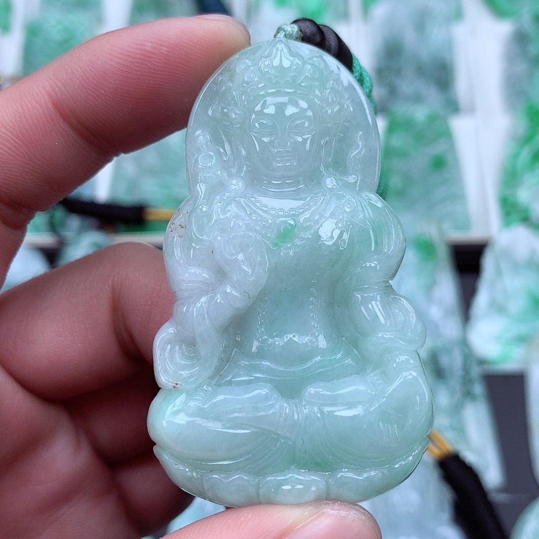 翡翠颈饰未镶嵌翡翠吊坠