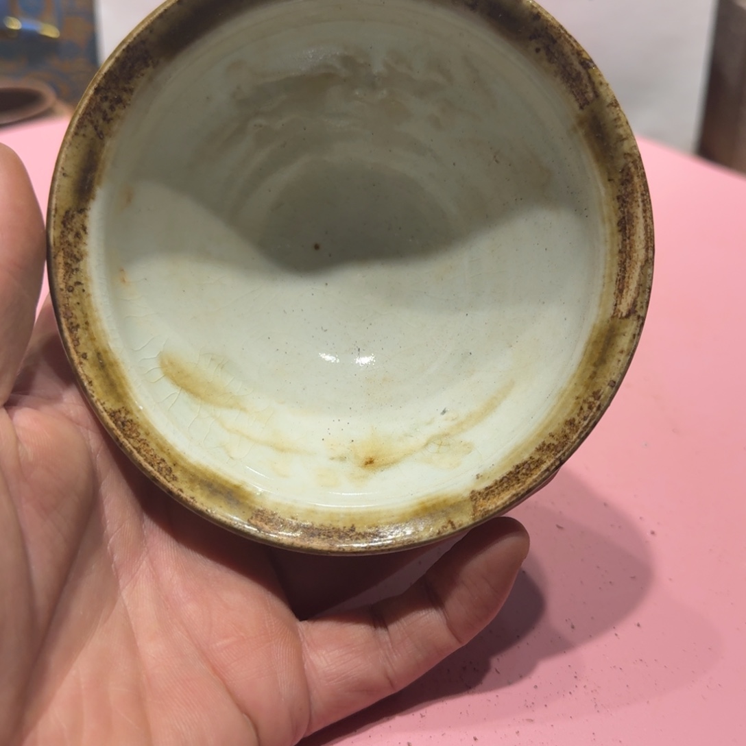 陶其他漂亮的小瓷瓶子