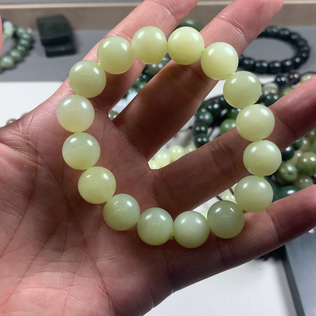 和田玉未镶嵌手链