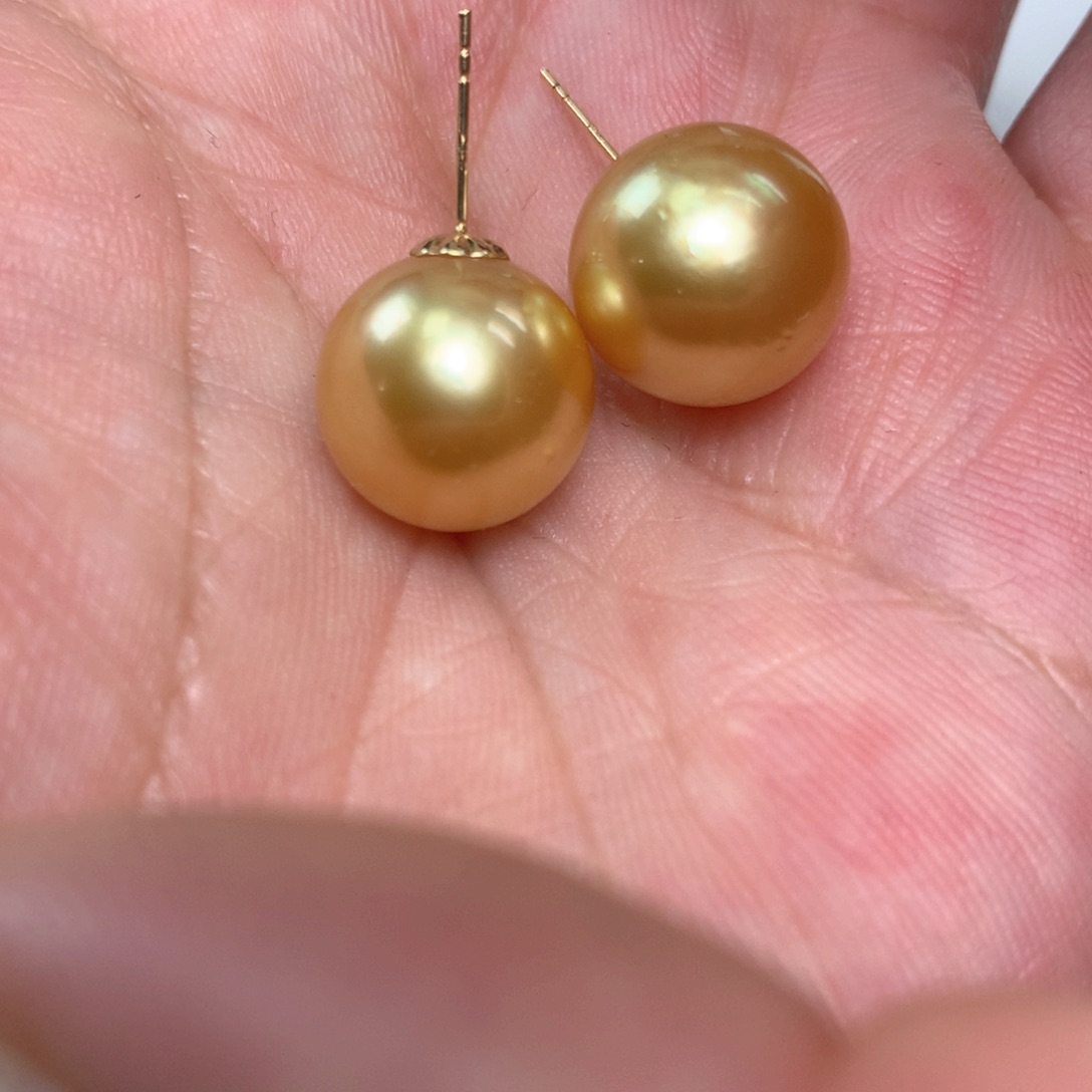 海水珍珠耳饰18K金镶嵌