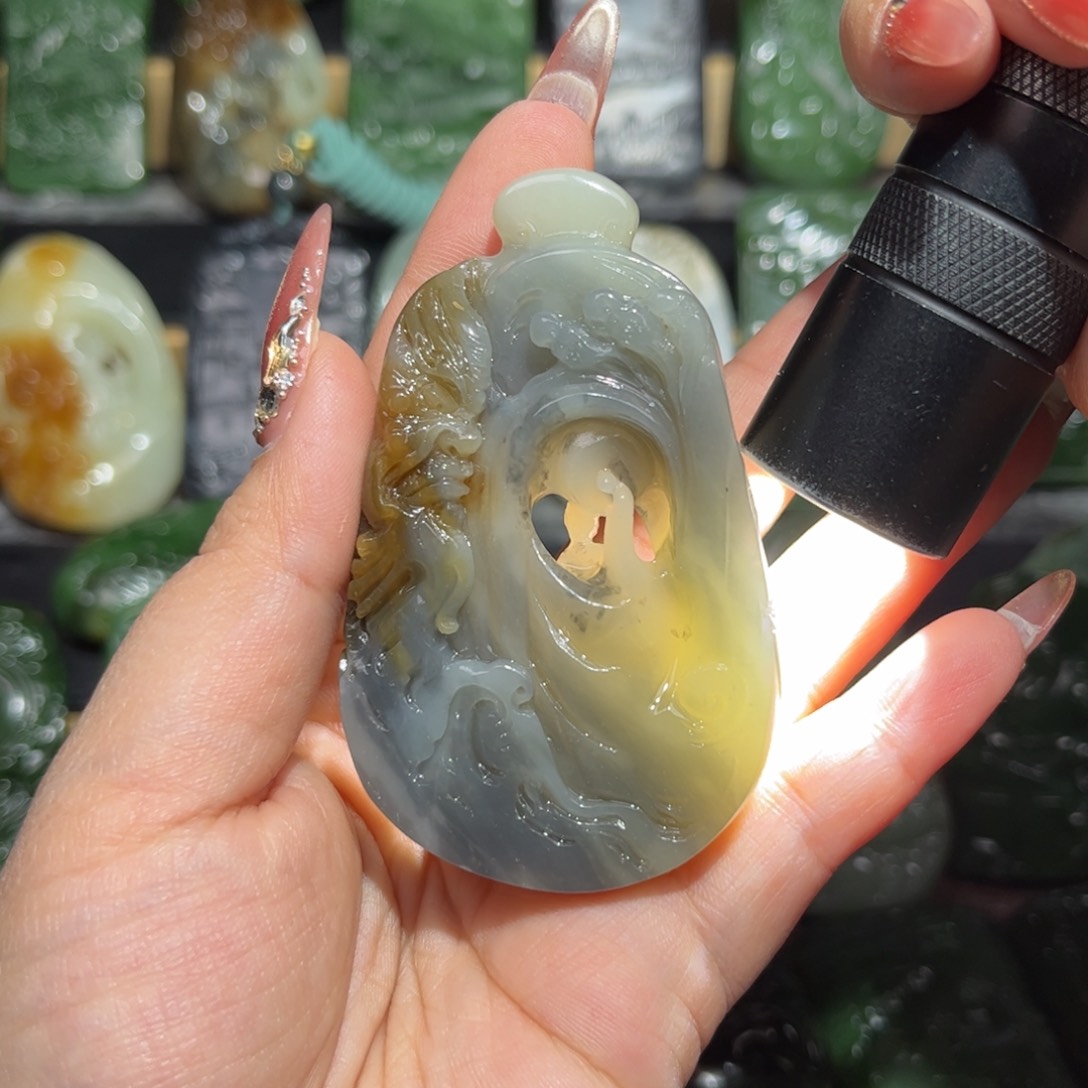 和田玉挂件未镶嵌