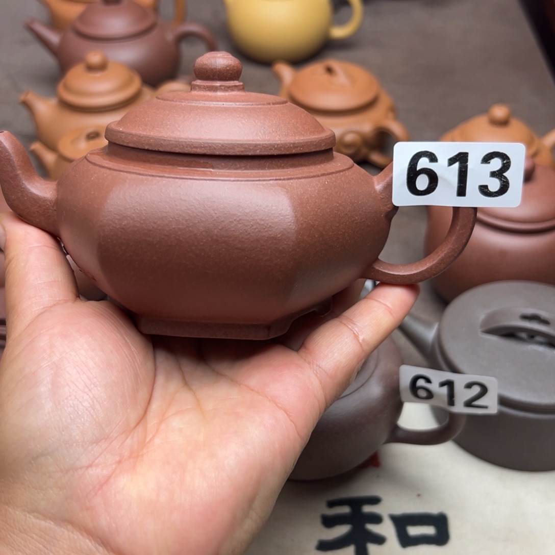 羽***说紫砂茶壶紫泥260cc左右