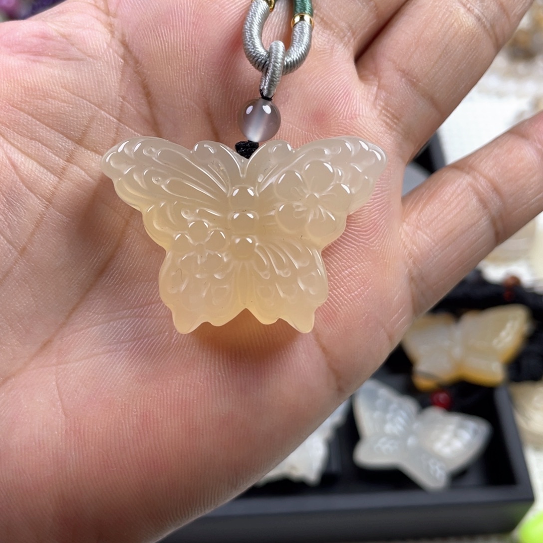 ￥***.合金颈饰玛瑙/玉髓