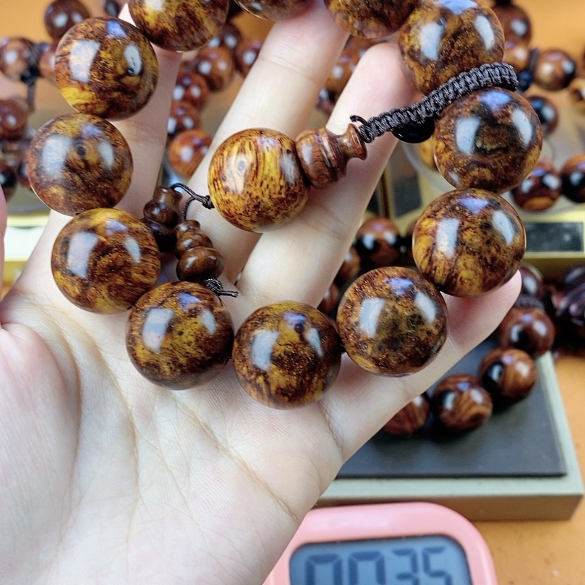 【闪购商品】花梨木类西****荣