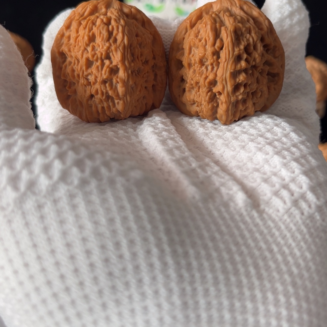 文玩核桃吊坠南疆38