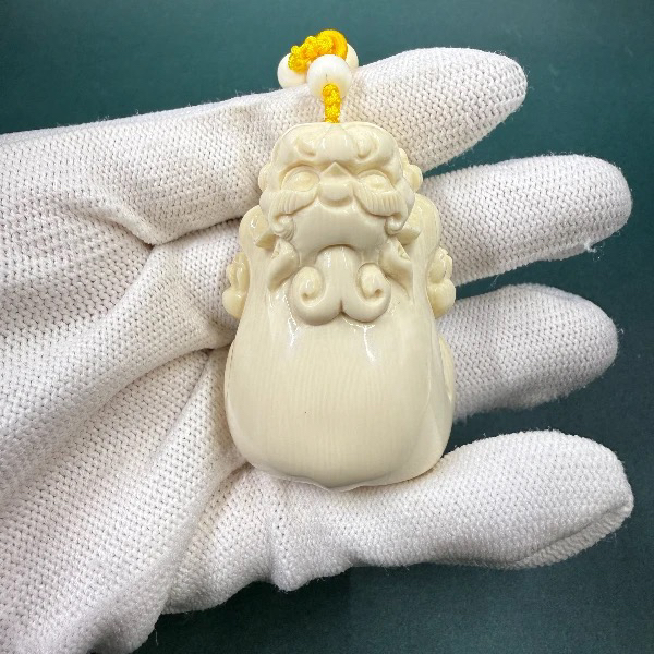 E6532天然猛犸牙雕刻貔貅手把件 支持鉴定 假一罚四