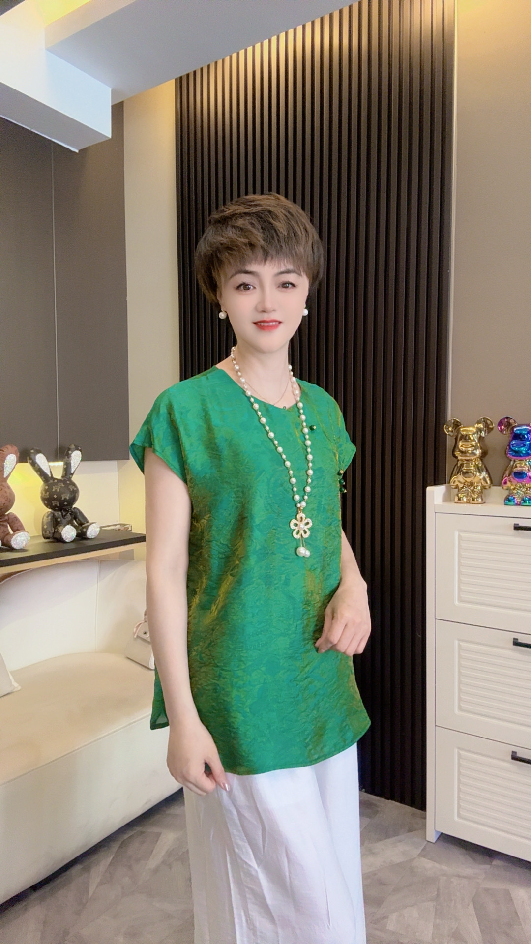 新中式国风琉璃丝光缎小衫6776