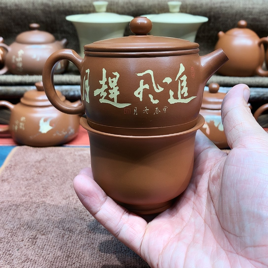 泥塑A**锋放漏风雨无阻汉瓦壶140毫升