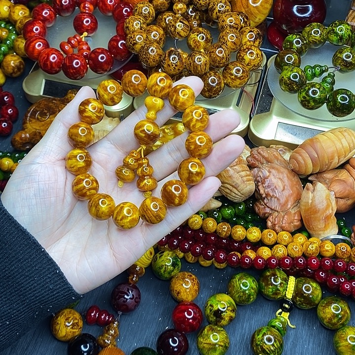 松木琥珀木文玩手串