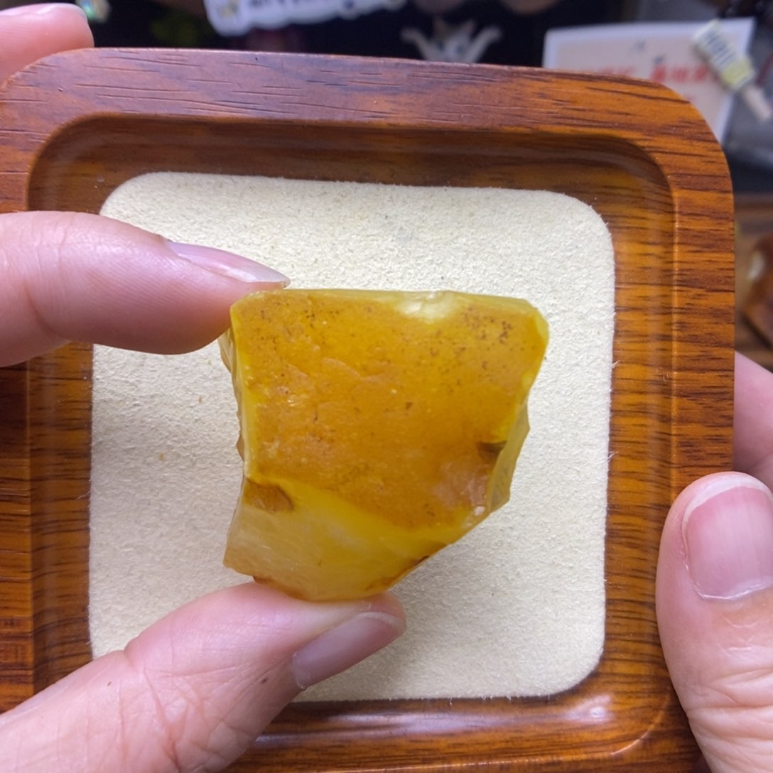 定制琥珀未镶嵌敏