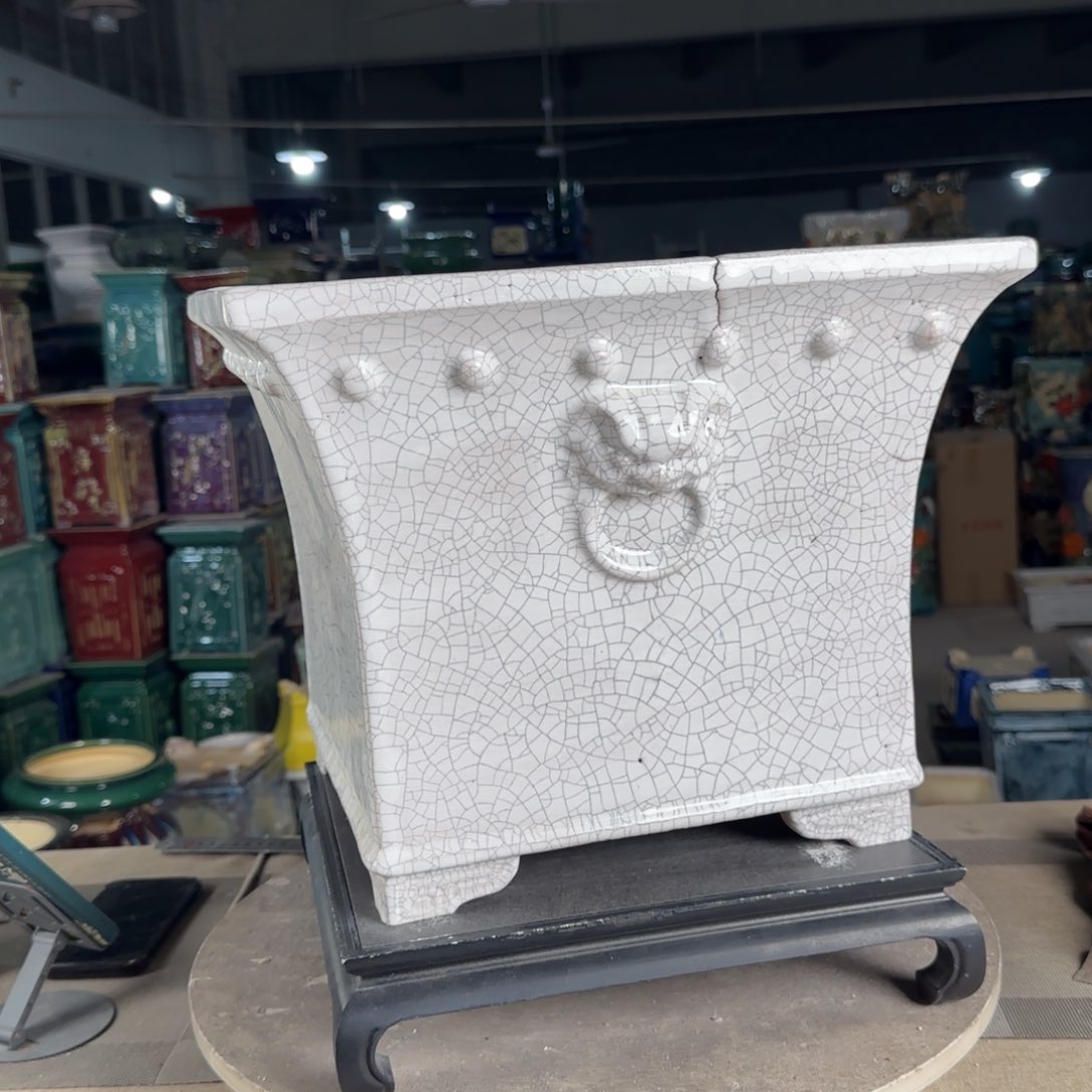 一风堂石湾花盆。高温裂瑕疵