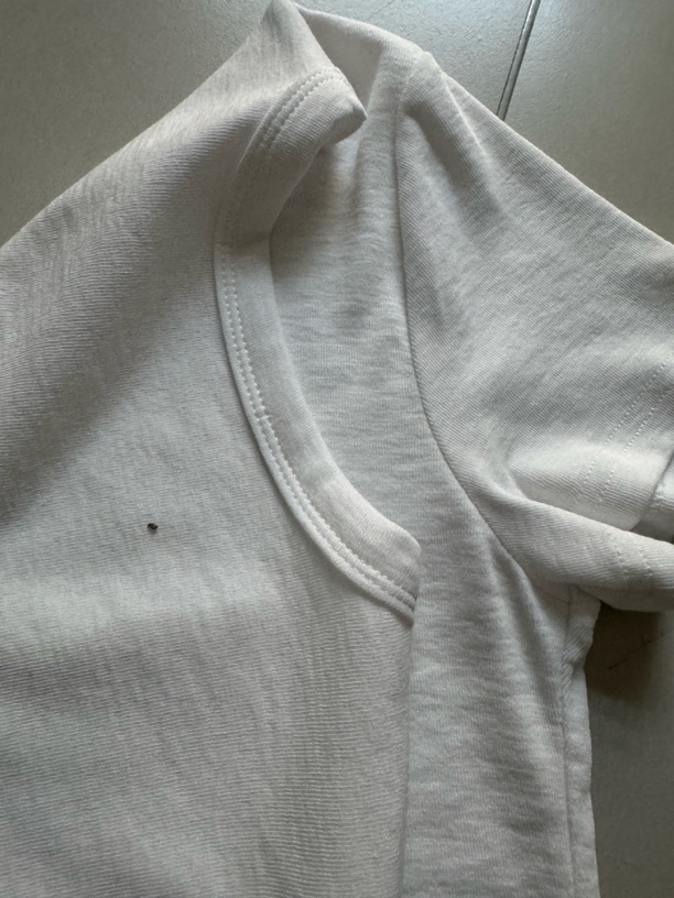 V领高弹力百搭短袖