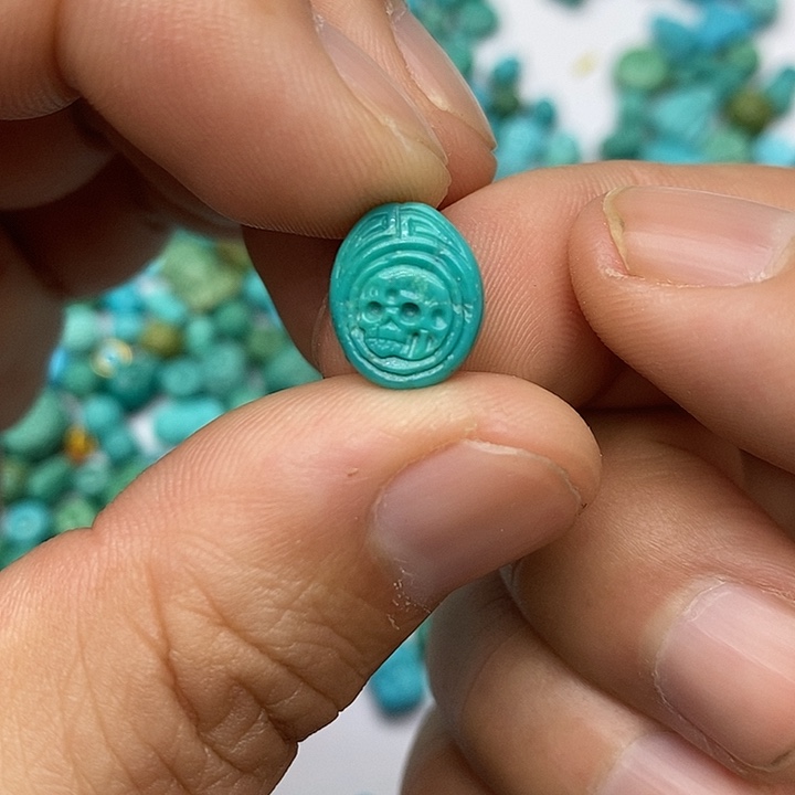 绿松石未镶嵌珠宝奇石