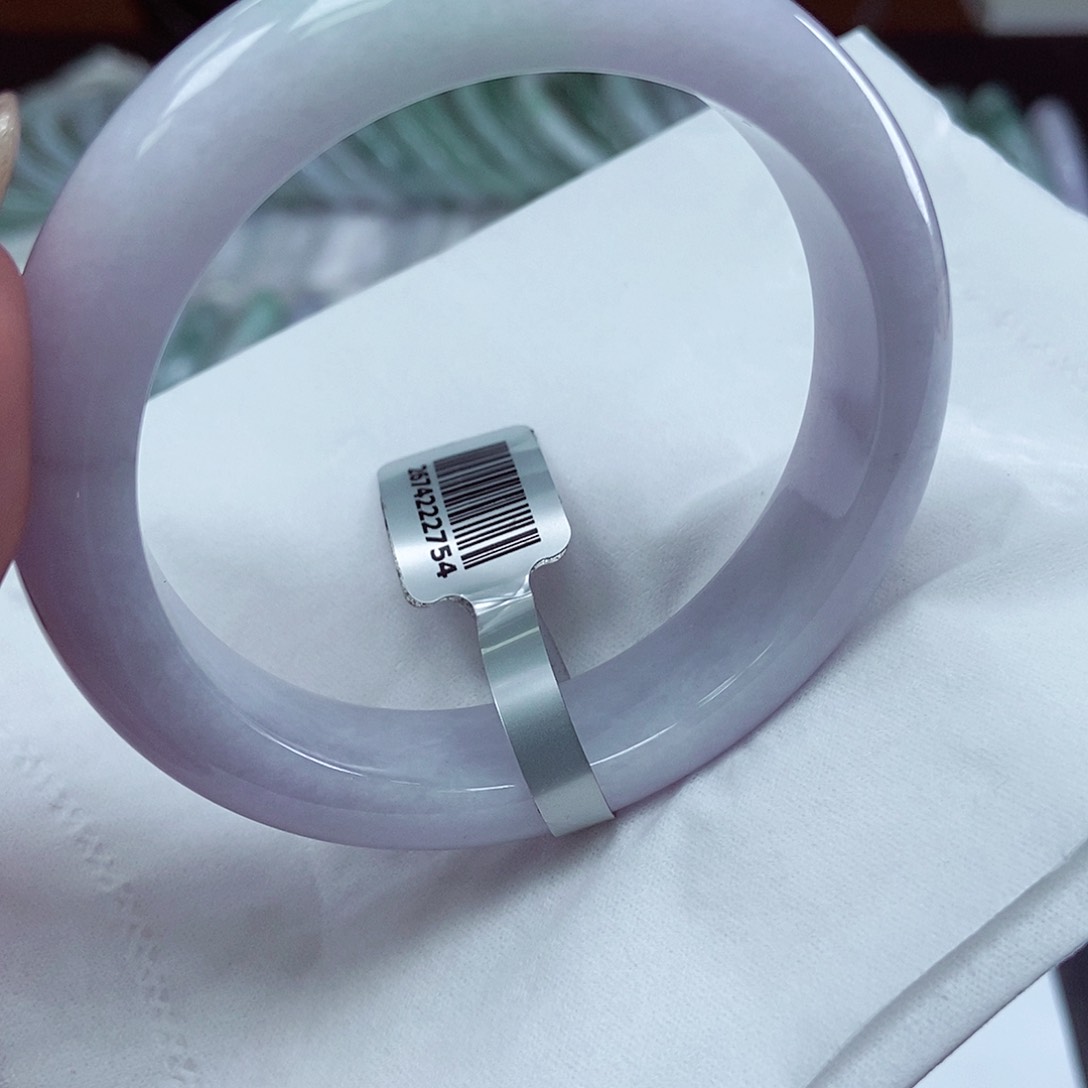 翡翠手镯未镶嵌54圈口