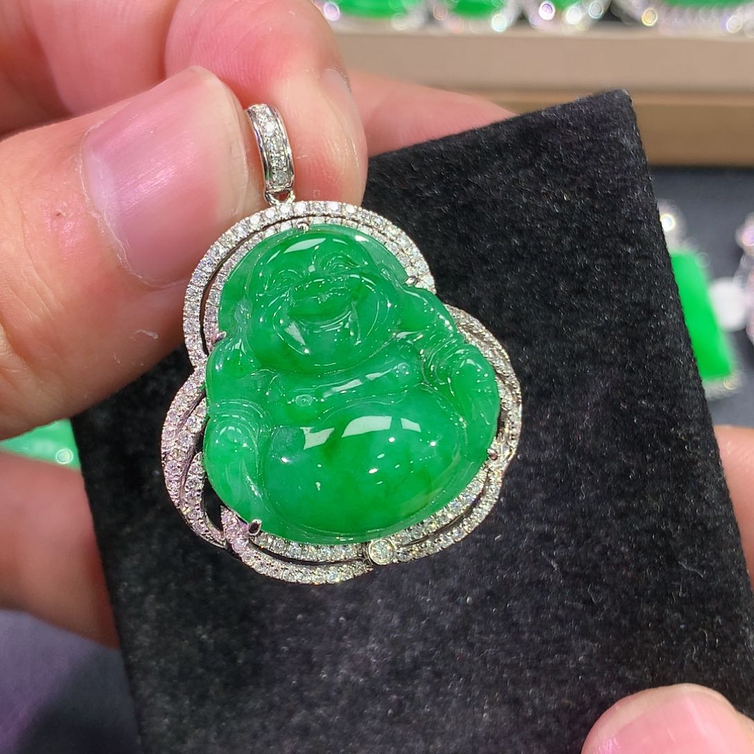 翡翠吊坠(赠链)18K金镶嵌