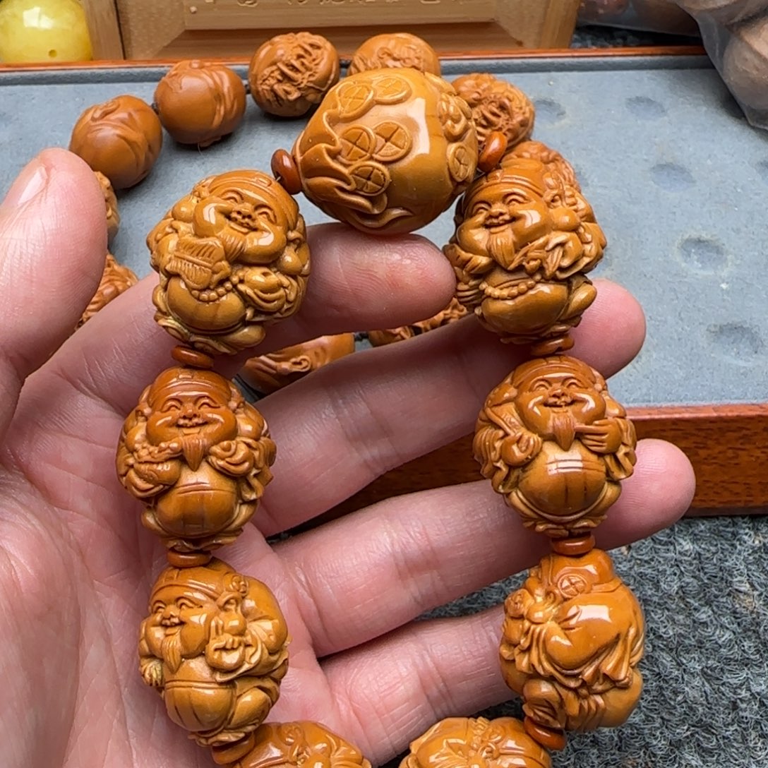吊坠橄榄核财神呀呀