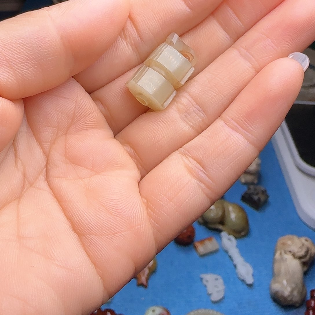 和田玉颈饰未镶嵌?***?