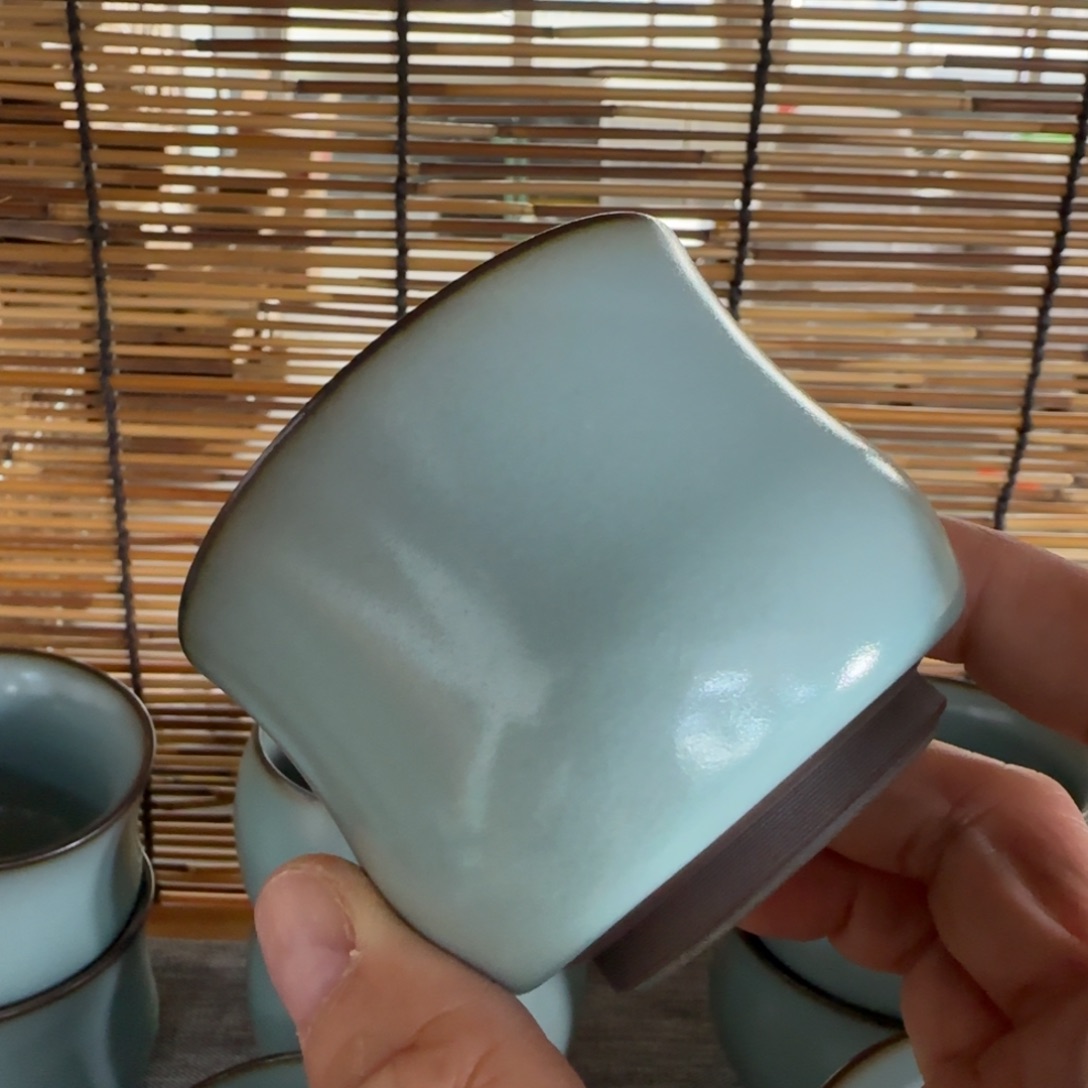 瓷片开播浮力，铁胎大漏。