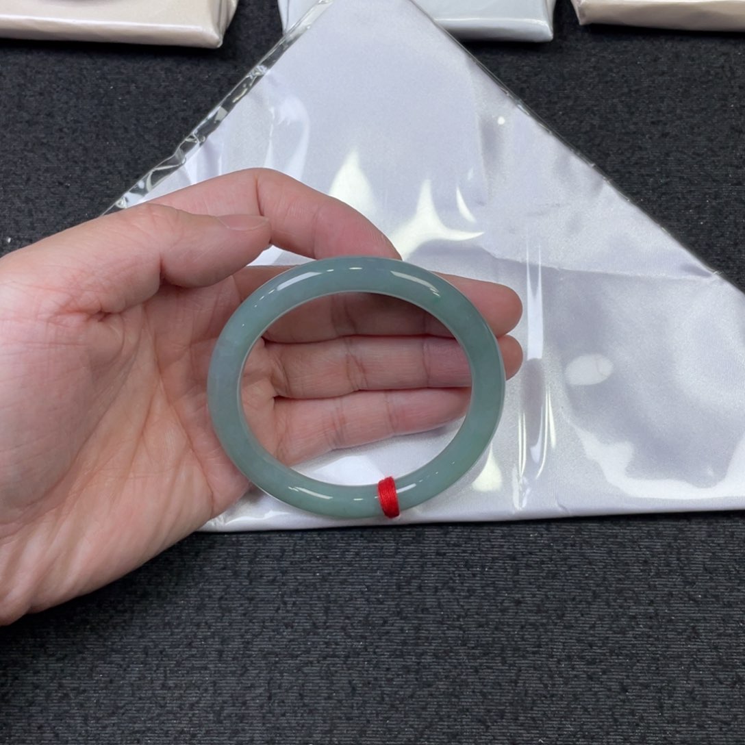 翡翠手镯未镶嵌55.7圆条