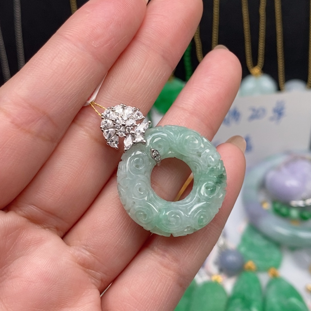翡翠未镶嵌吊坠(不含链)