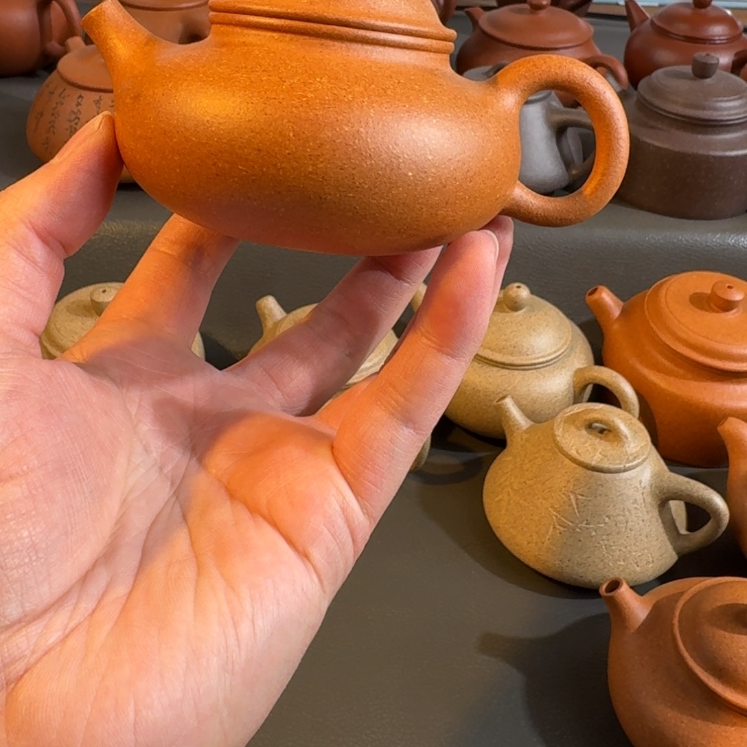 爱***球茶壶紫砂全手工制作工艺