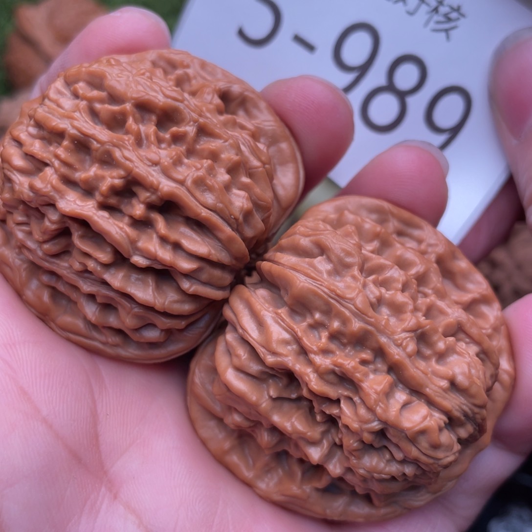 文玩核桃把件爆肉楼43