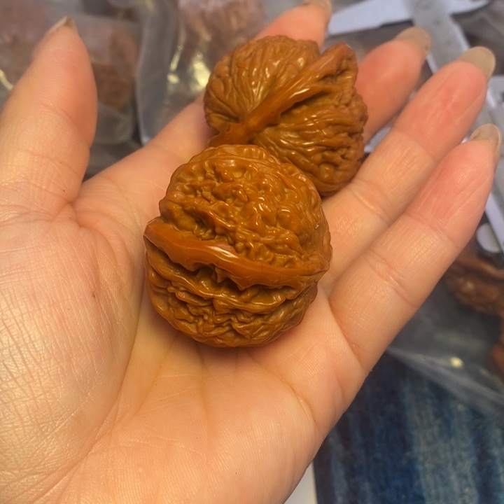 小***。文玩核桃吊坠          
