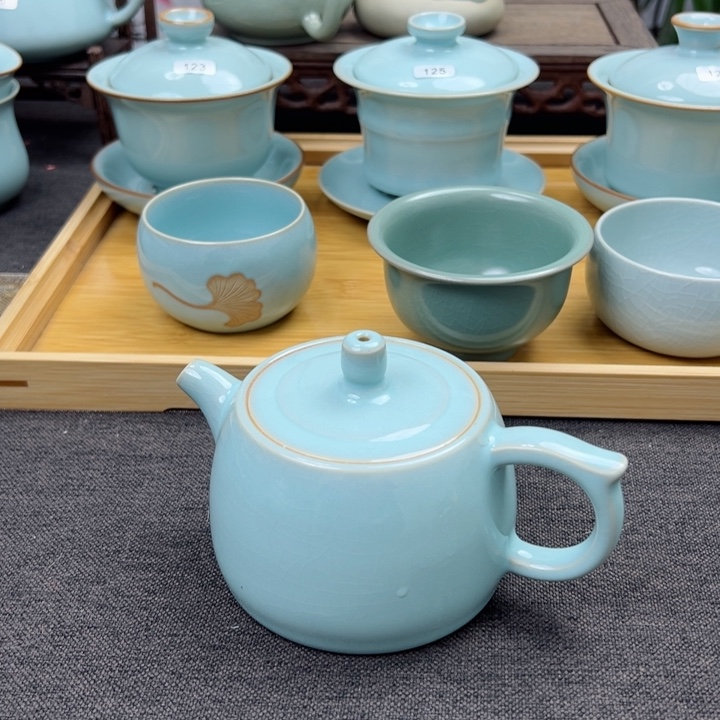 杯五**林天青釉井栏壶微微瑕