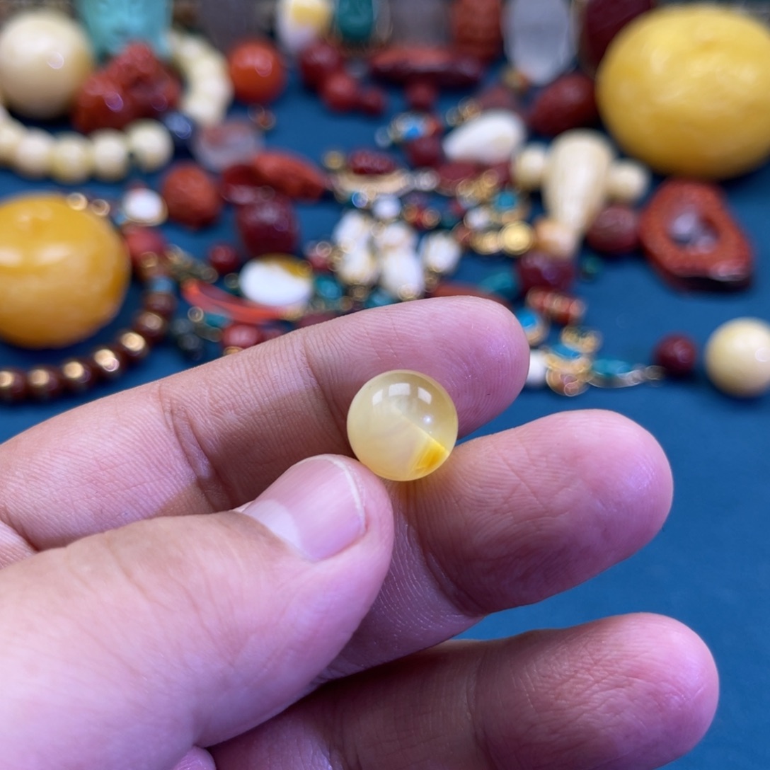 琥珀未镶嵌珠宝奇石19