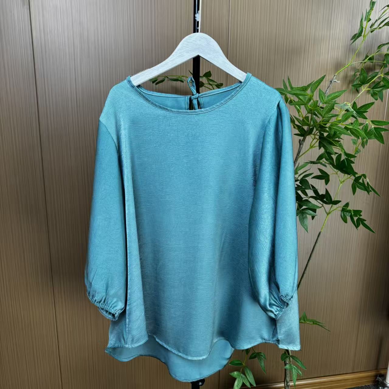 秋季上衣常规宽松秋季纯色气质时尚优雅