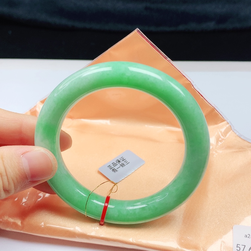 【闪购商品】翡翠手镯未镶嵌57➕圈口