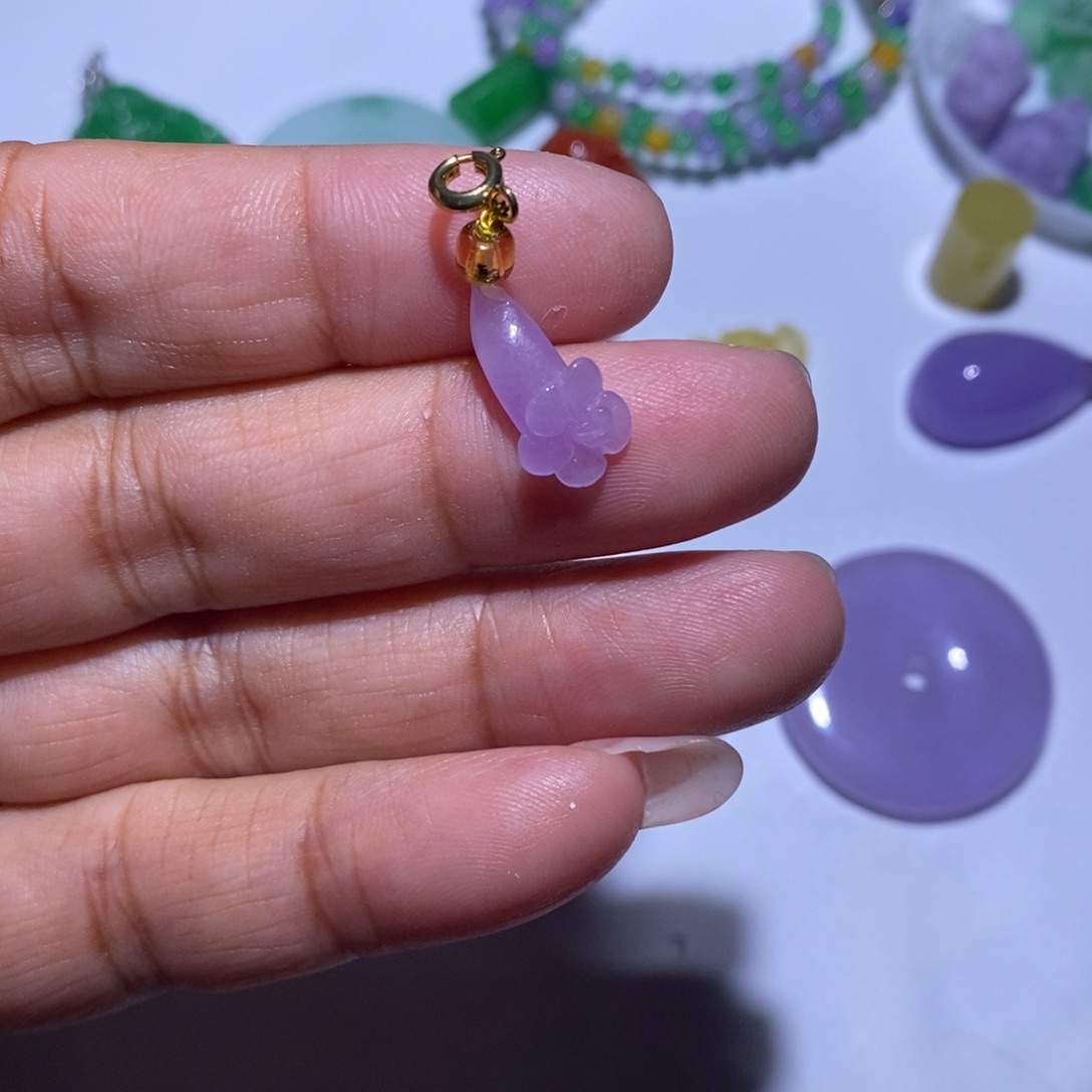 颈饰未镶嵌翡翠1