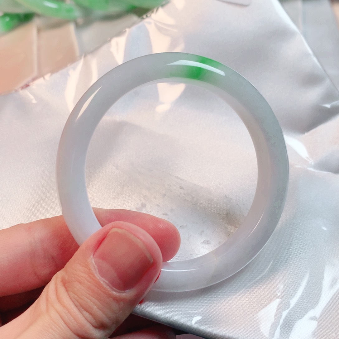 翡翠手镯未镶嵌翡翠手镯56.8