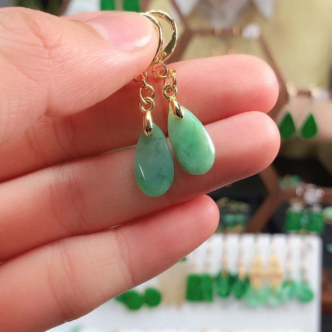 翡翠耳饰未镶嵌耳饰